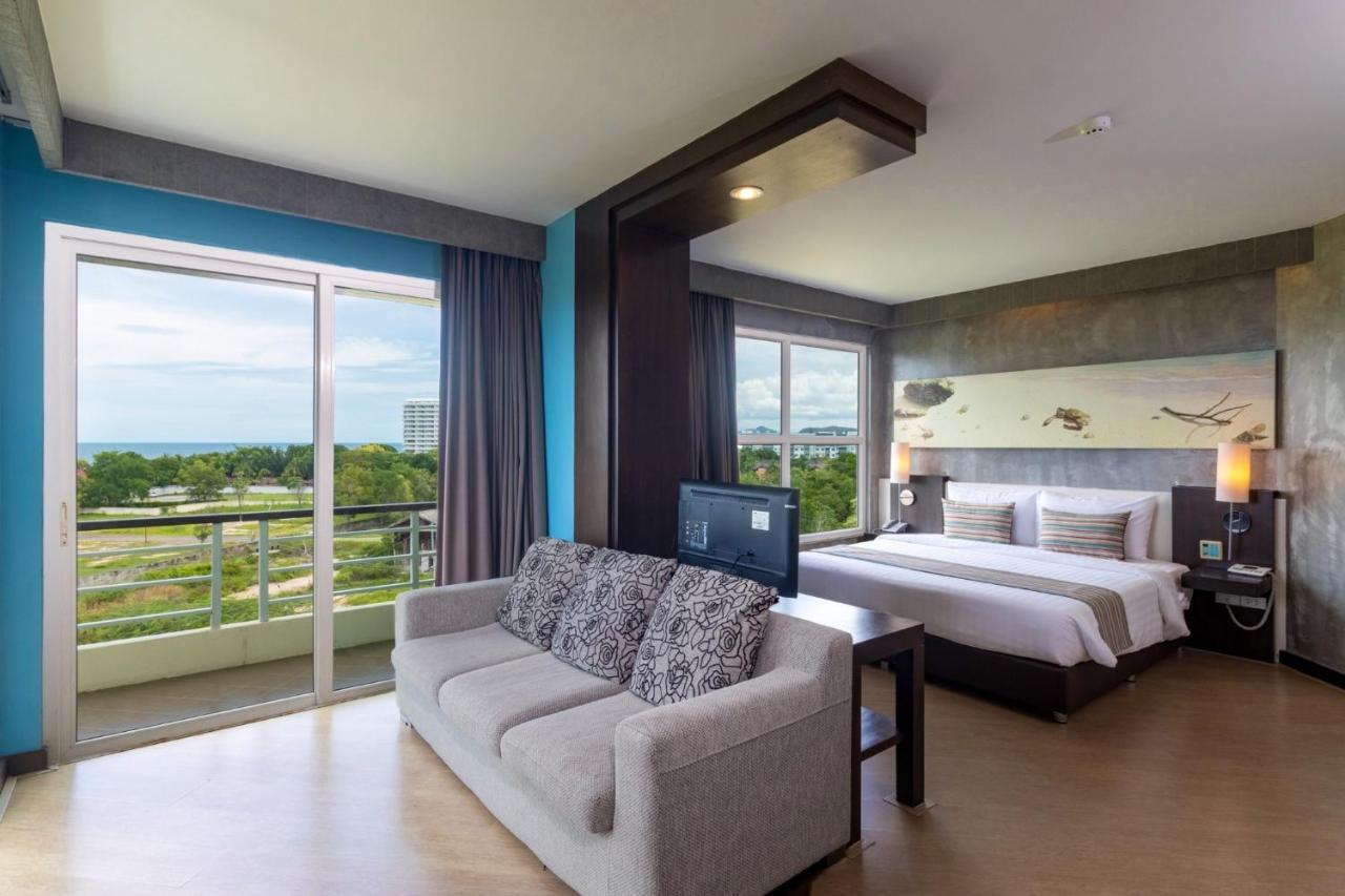 Silathip Huahin Serviced Apartment & Hotel Екстер'єр фото