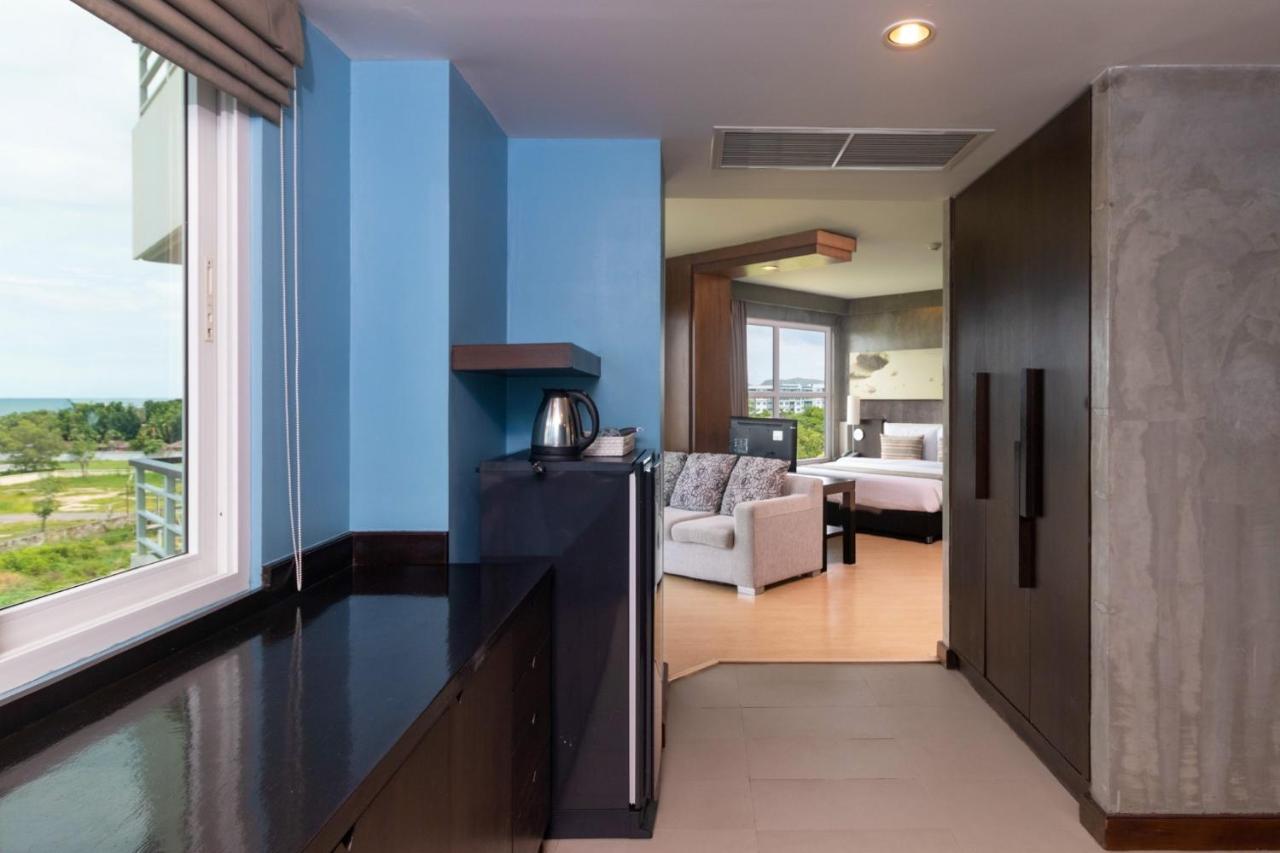 Silathip Huahin Serviced Apartment & Hotel Екстер'єр фото