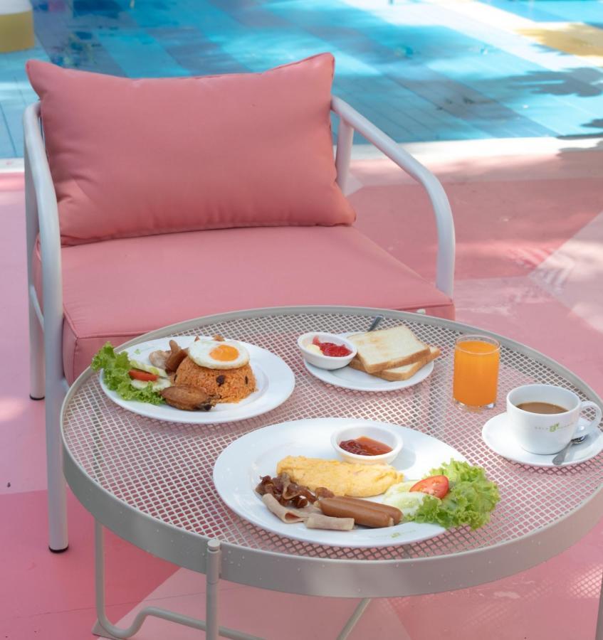 Silathip Huahin Serviced Apartment & Hotel Екстер'єр фото
