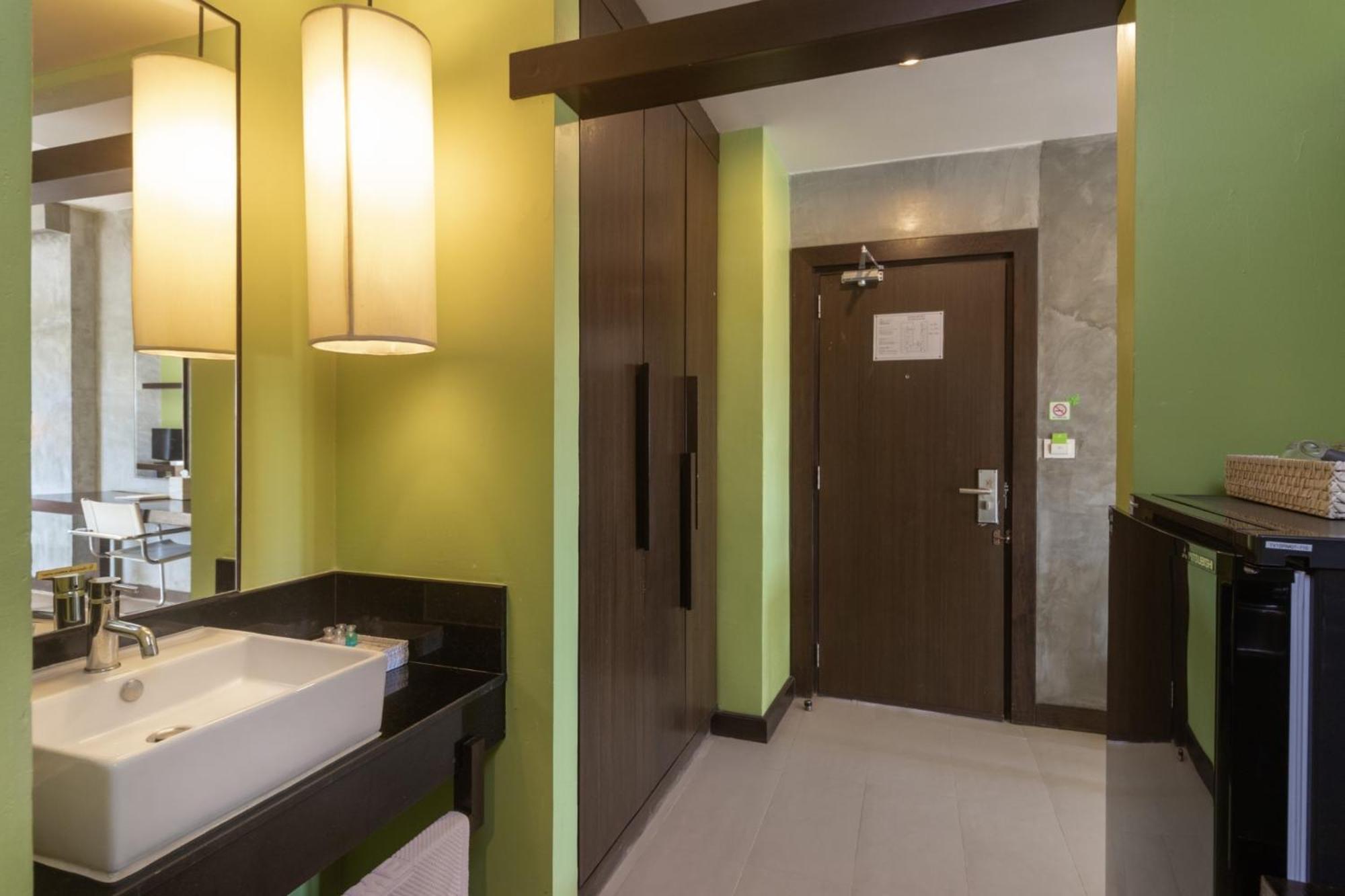 Silathip Huahin Serviced Apartment & Hotel Екстер'єр фото