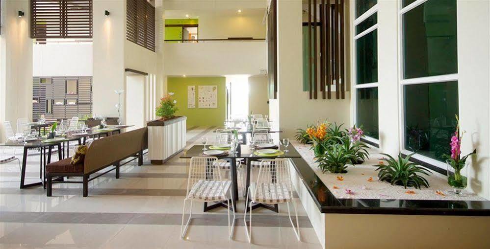 Silathip Huahin Serviced Apartment & Hotel Екстер'єр фото