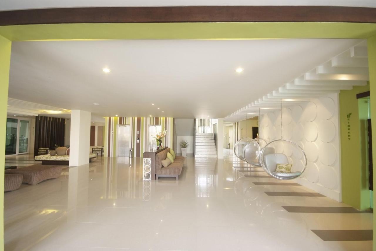 Silathip Huahin Serviced Apartment & Hotel Екстер'єр фото